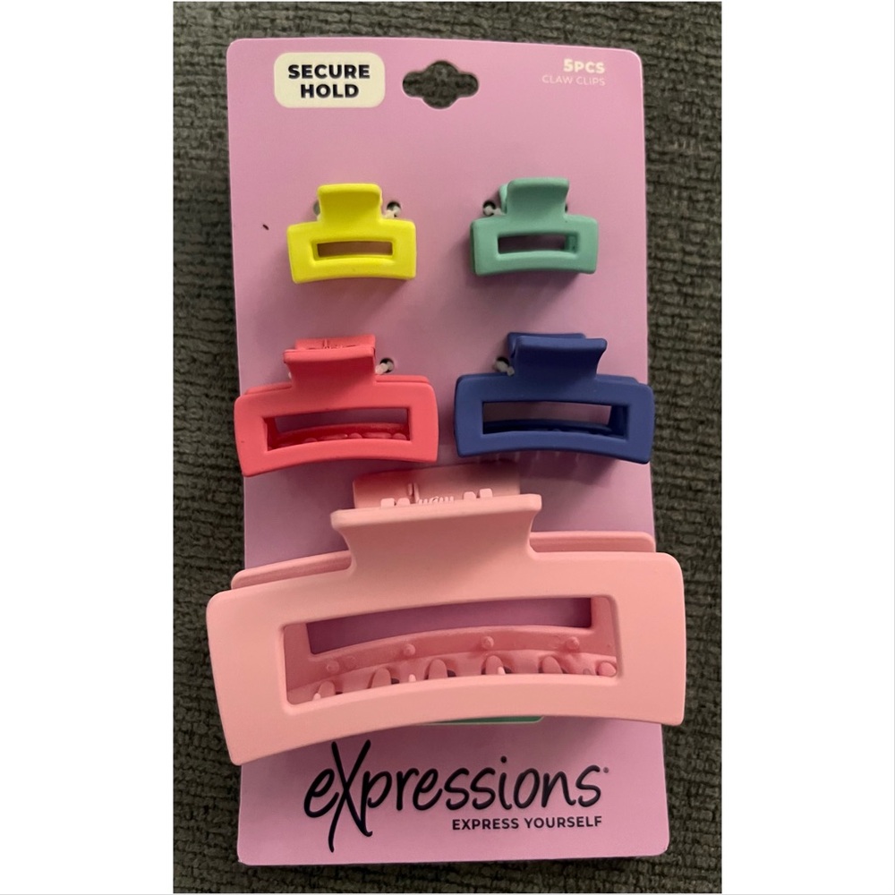 NWT 5 Piece Hair Accessory Claw Clip Set